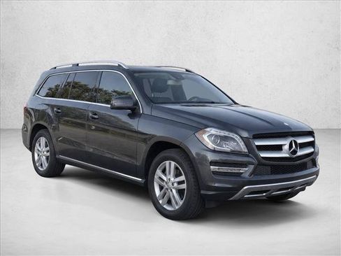 Used 2016 Mercedes-Benz GL 450 4MATIC image 3