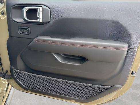 New 2026 Jeep Wrangler Unlimited Rubicon w/ Safety Group image 11