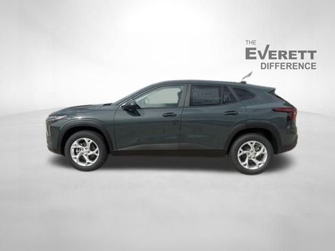 New 2026 Chevrolet Trax LS w/ LS Convenience Package FWD image 4