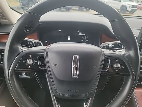 Used 2023 Lincoln Aviator Reserve image 14