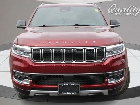 Used 2024 Jeep Wagoneer L Series II w/ Flexible Seating Group image 11