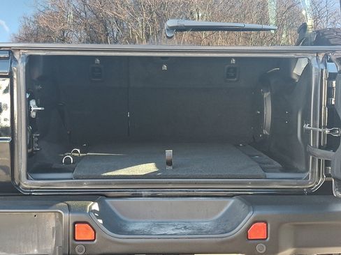 Certified 2024 Jeep Wrangler Unlimited Rubicon 392 image 28