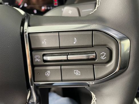 New 2026 GMC Acadia Denali w/ Super Cruise Package AWD/4WD image 9