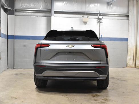 Used 2024 Chevrolet Blazer EV LT AWD/4WD image 24