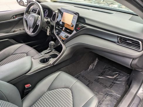 Used 2023 Toyota Camry SE FWD image 21