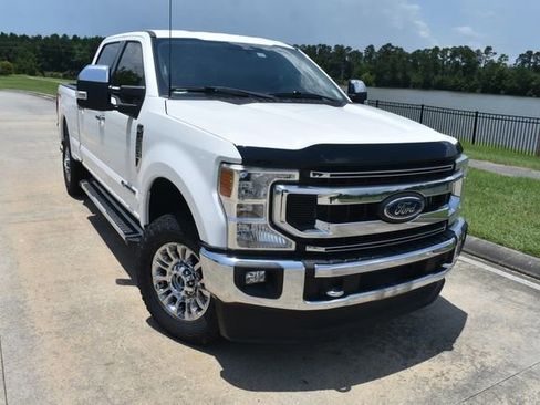 Used 2022 Ford F250 XLT w/ XLT Premium Package image 2
