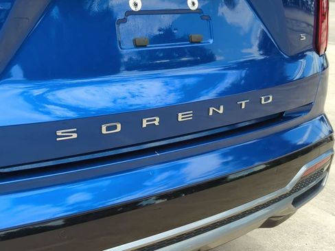 Used 2021 Kia Sorento S FWD image 5