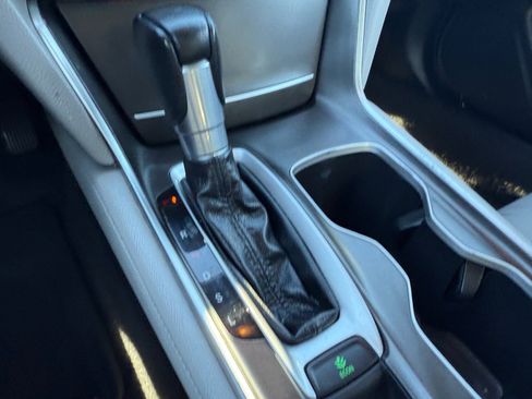 Used 2019 Honda Accord EX-L image 22