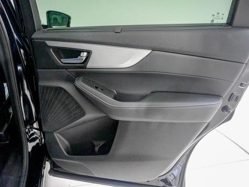 Used 2023 Acura MDX SH-AWD w/ Technology Package image 34