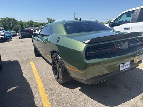 Used 2018 Dodge Challenger SXT Plus RWD image 6