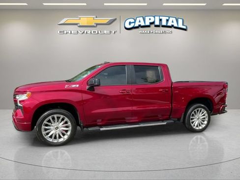 Used 2022 Chevrolet Silverado 1500 RST w/ Z71 Off-Road Package AWD/4WD image 2