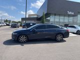 Used 2018 Chevrolet Malibu LT w/ Leather Package image 4