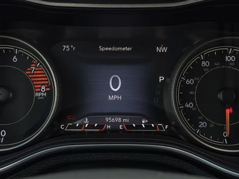 Used 2019 Jeep Cherokee Limited AWD/4WD image 21