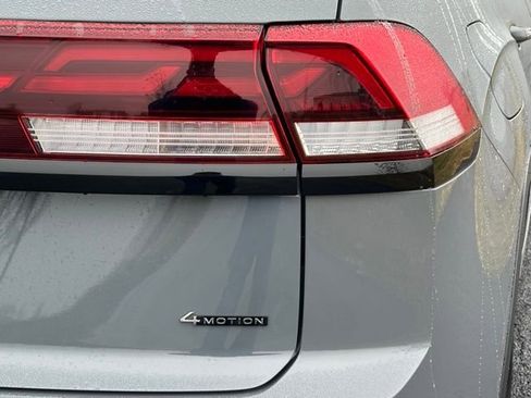 New 2026 Volkswagen Atlas Cross Sport SEL R-Line AWD/4WD image 15