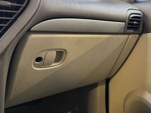 Used 2006 Buick Rendezvous CX image 20