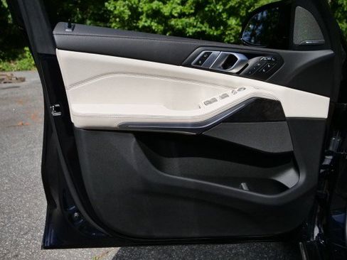 Used 2024 BMW X7 M60i w/ Executive Package AWD/4WD image 35