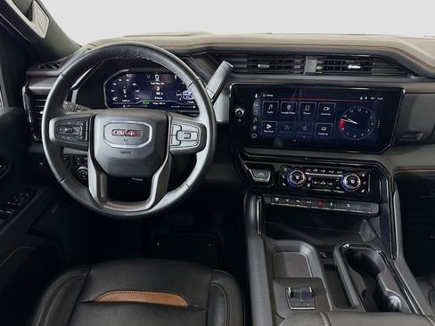 Used 2025 GMC Sierra 3500 AT4 w/ AT4 Premium Plus Package AWD/4WD image 23