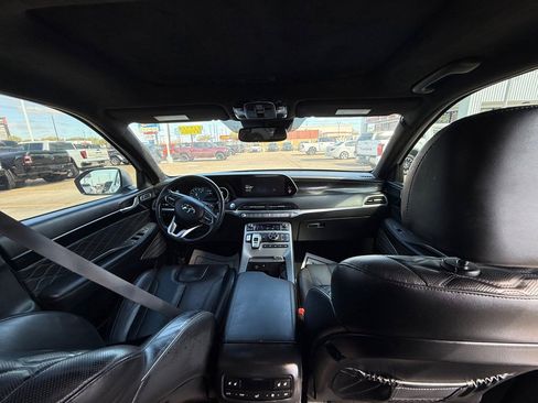 Used 2022 Hyundai Palisade Calligraphy image 11