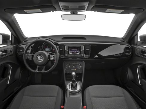 Used 2018 Volkswagen Beetle 2.0T Coast FWD image 5