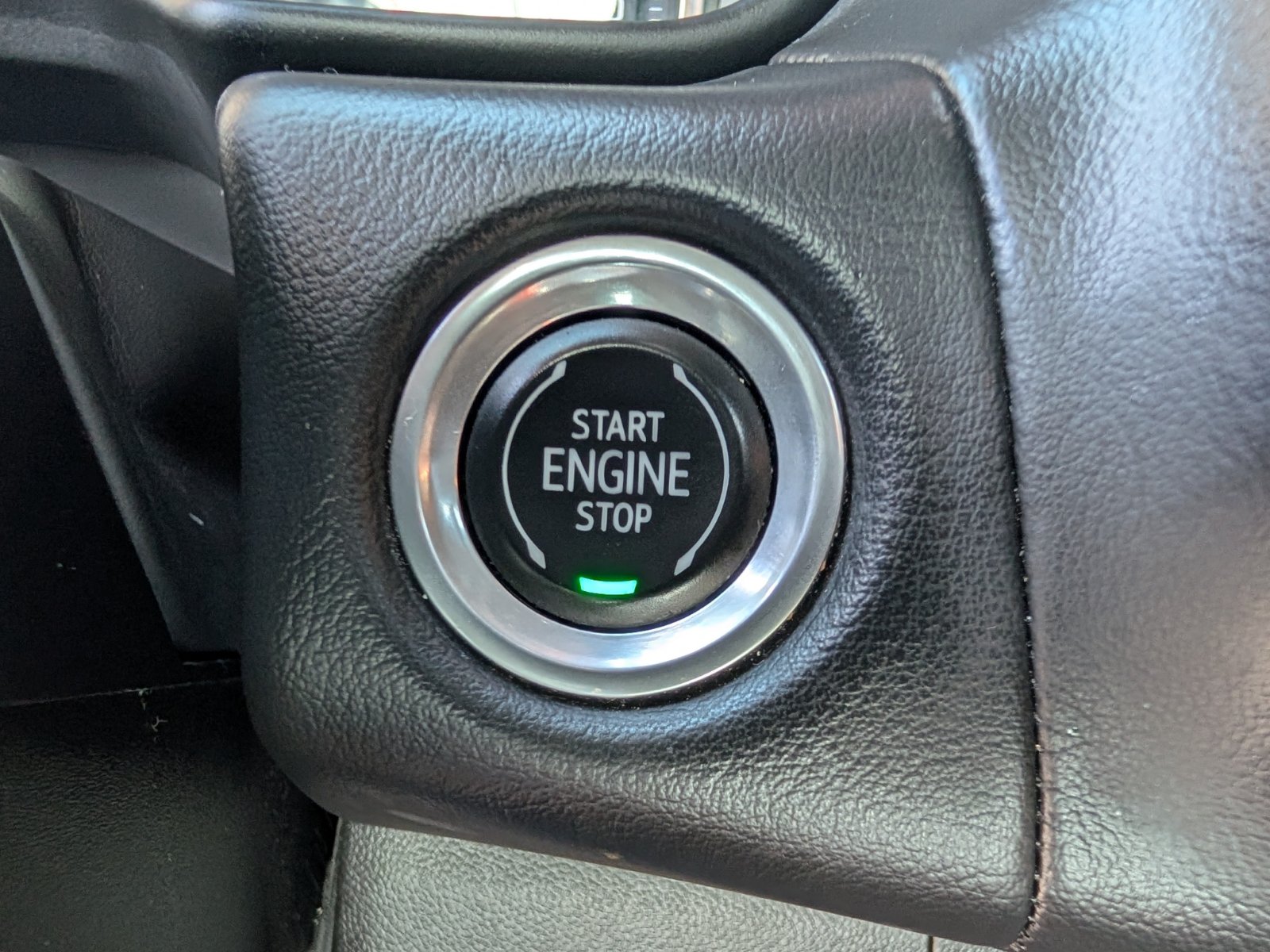 Used 2021 GMC Yukon XL AT4 w/ Rear Media and Nav Package AWD/4WD image 14