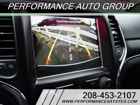 Used 2018 Jeep Grand Cherokee Limited image 20