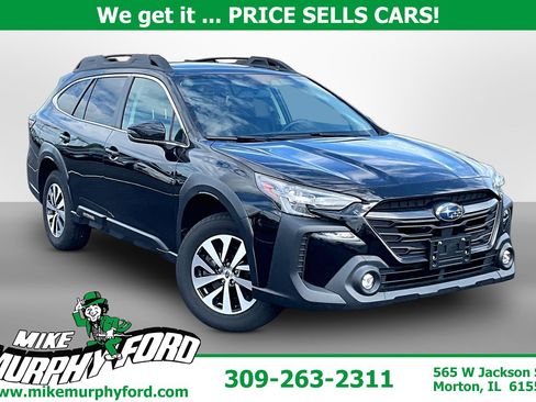 Used 2023 Subaru Outback Premium AWD/4WD image 1