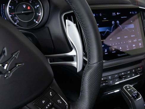 Used 2023 Maserati Ghibli Modena image 23