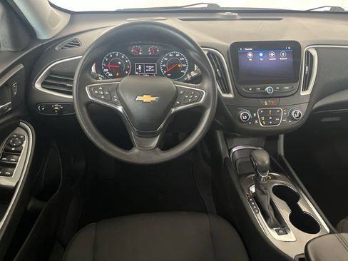 Used 2024 Chevrolet Malibu LT FWD image 32