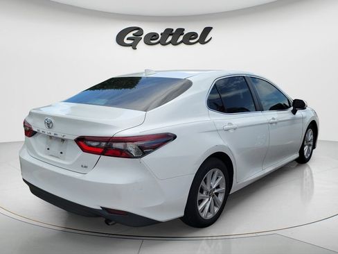 Used 2021 Toyota Camry LE w/ Convenience Package FWD image 3