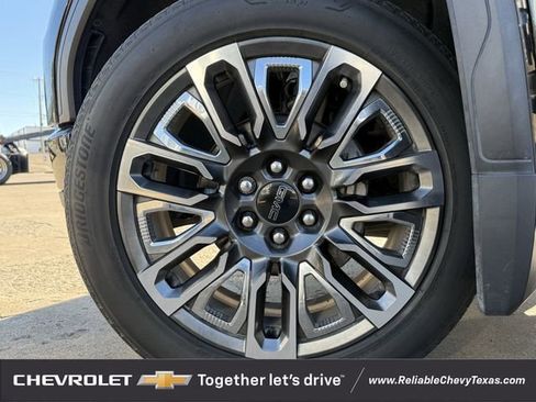 Used 2023 GMC Sierra 1500 Denali Ultimate image 10