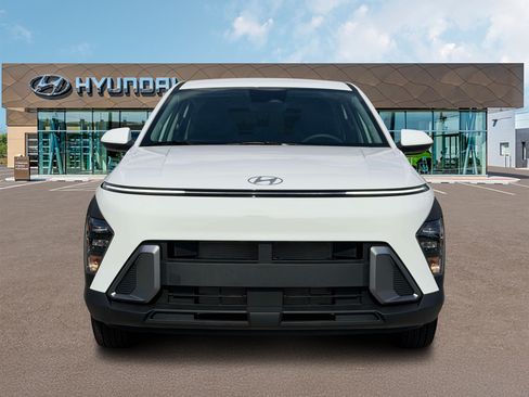 New 2027 Hyundai Kona SE FWD image 12