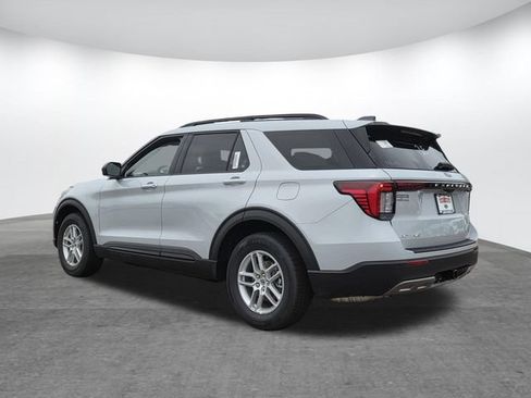 New 2026 Ford Explorer Active w/ Active Comfort Package RWD image 3