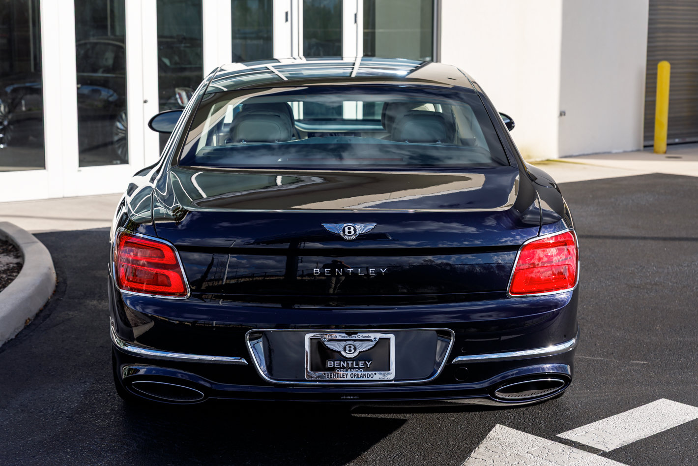 Used 2026 Bentley Flying Spur Azure AWD/4WD image 13