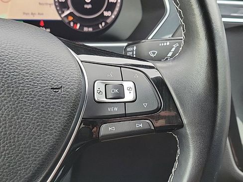 Used 2019 Volkswagen Tiguan SEL R-Line image 23
