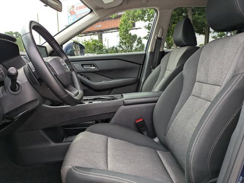 Used 2025 Nissan Rogue SV AWD/4WD image 26