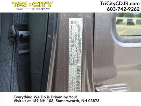 New 2025 Jeep Wrangler Sport S image 37