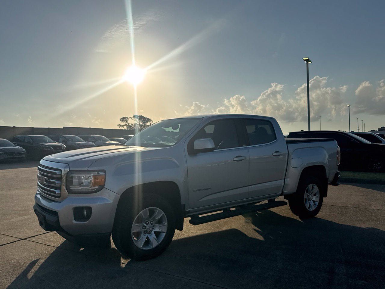 Used 2018 GMC Canyon SLE w/ SLE Convenience Package RWD image 11