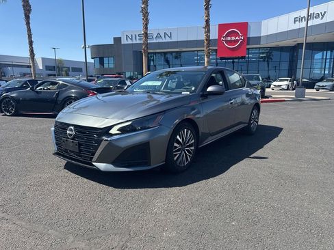 Used 2023 Nissan Altima 2.5 SV FWD image 1