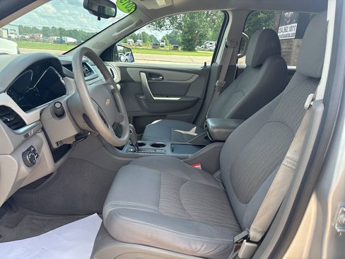 Used 2015 Chevrolet Traverse LS AWD/4WD image 12