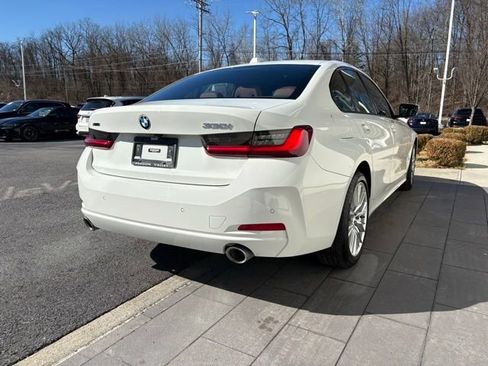 Used 2023 BMW 330i xDrive Sedan w/ Premium Package image 7