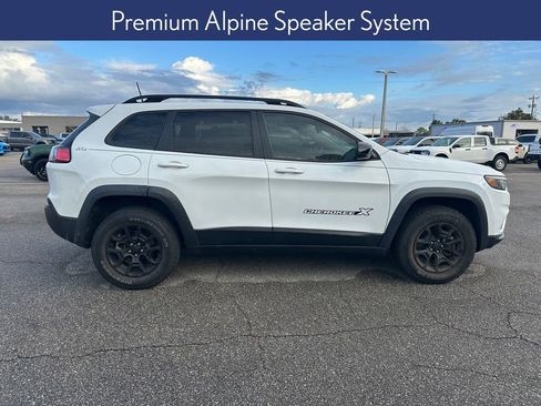 Used 2022 Jeep Cherokee Latitude w/ Sun & Sound Group image 8