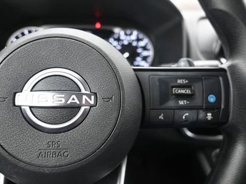 Used 2022 Nissan Rogue SV FWD image 26
