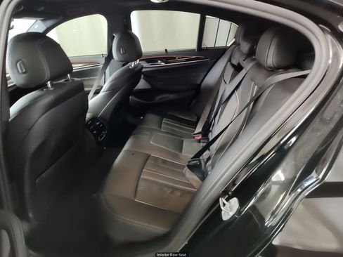 Used 2019 BMW 540i xDrive image 9