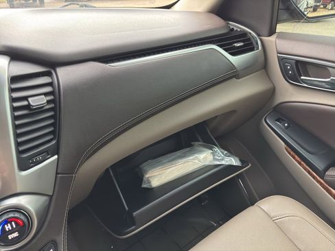 Used 2015 Chevrolet Tahoe LTZ image 39