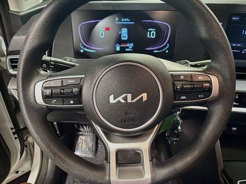 Used 2024 Kia Sportage LX AWD/4WD image 17