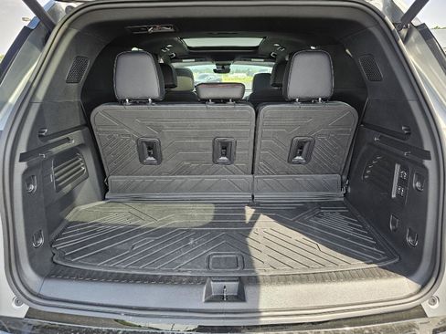 Used 2026 Chevrolet Traverse RS AWD/4WD image 30