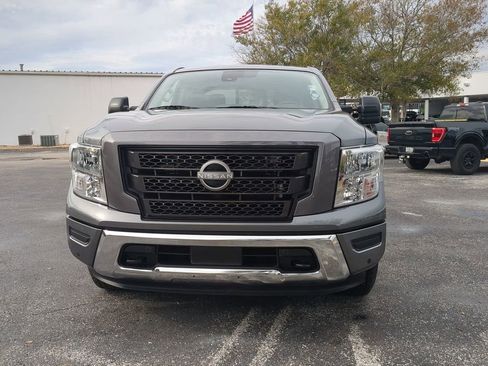 Used 2024 Nissan Titan SV w/ SV Convenience Package image 8