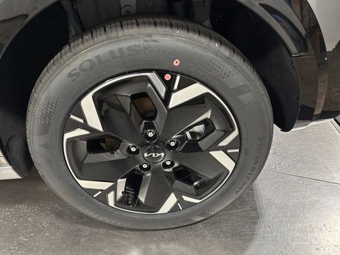 New 2026 Kia Niro Wind w/ Wind Preserve Package FWD image 10