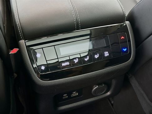 Used 2023 INFINITI QX60 Luxe image 28