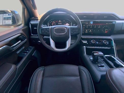 Used 2024 GMC Sierra 1500 Denali w/ Technology Package AWD/4WD image 6